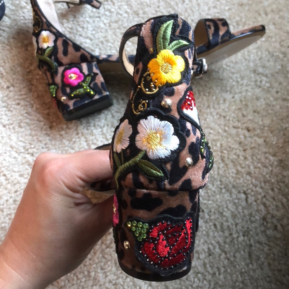 New Steve Madden Inca velvet floral flowers rose rhinestone sandal shoe 6.5 - Picture 5 of 7